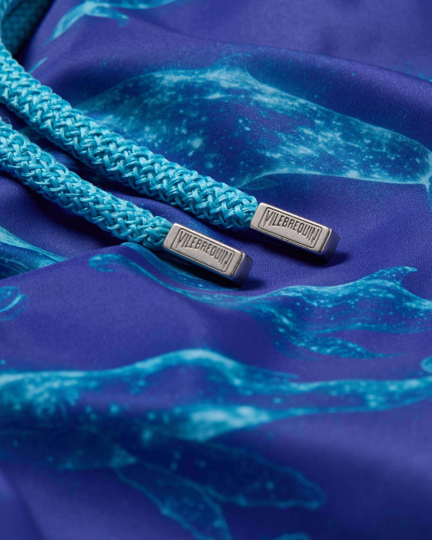 Vilebrequin Men Ultra-light and packable Swim Trunks Sparkling Whales - Blue Versailles