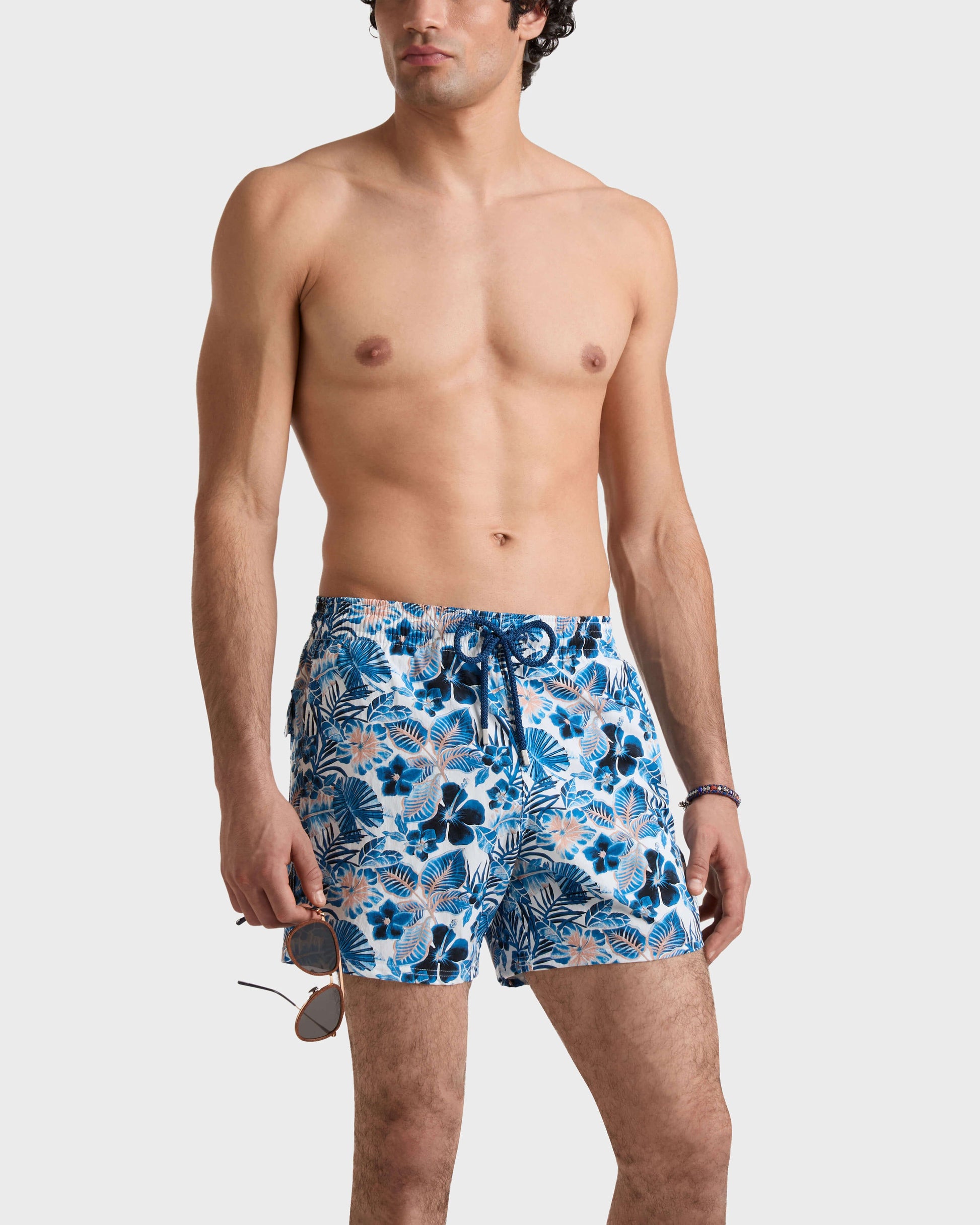 Vilebrequin Men Stretch Short Swim Trunks Island Flowers - White