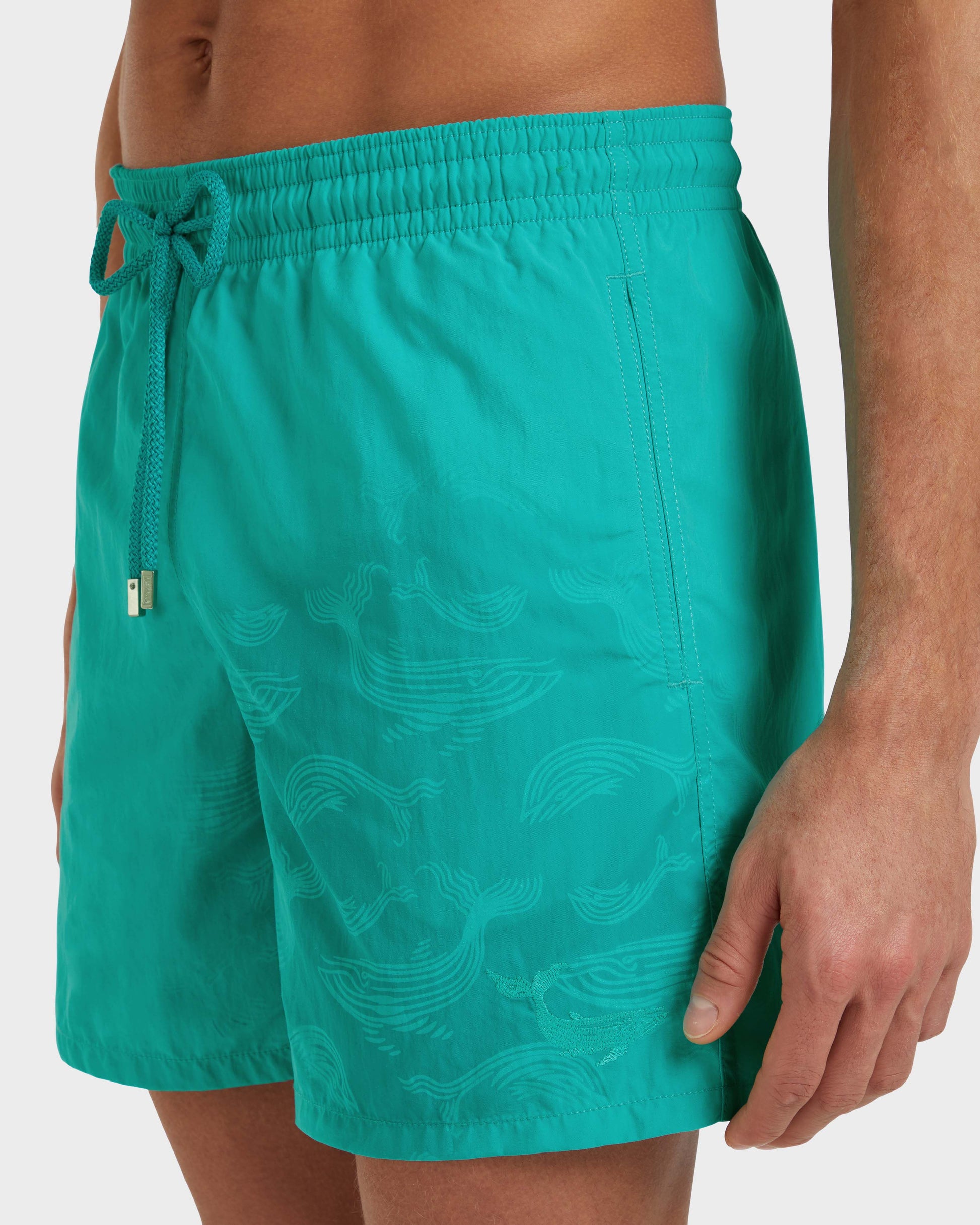 Vilebrequin Men Swim Shorts Water-reactive Whales - Disco green