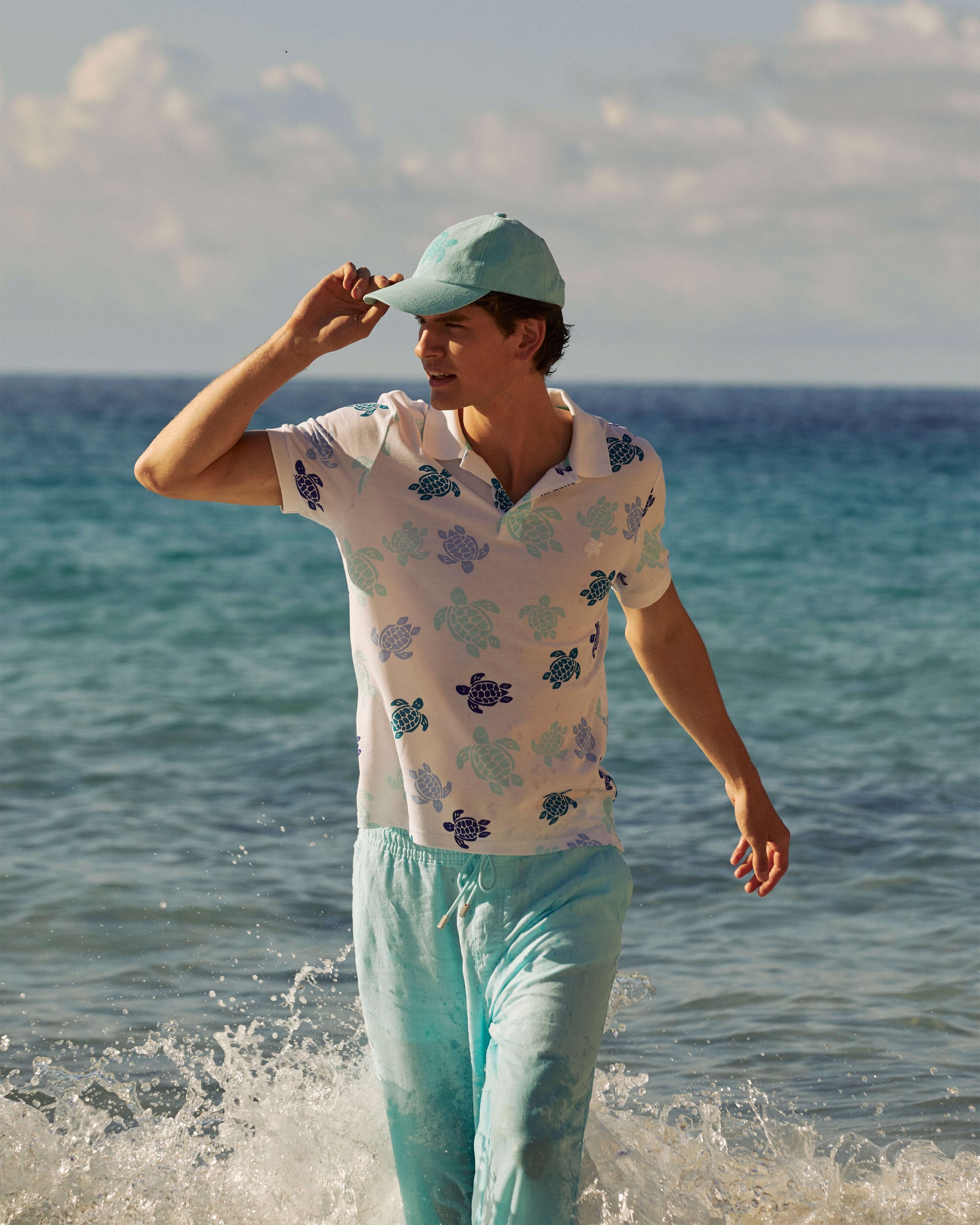 Vilebrequin Men Cotton Pique Polo Ronde des Tortues Multicolores - White
