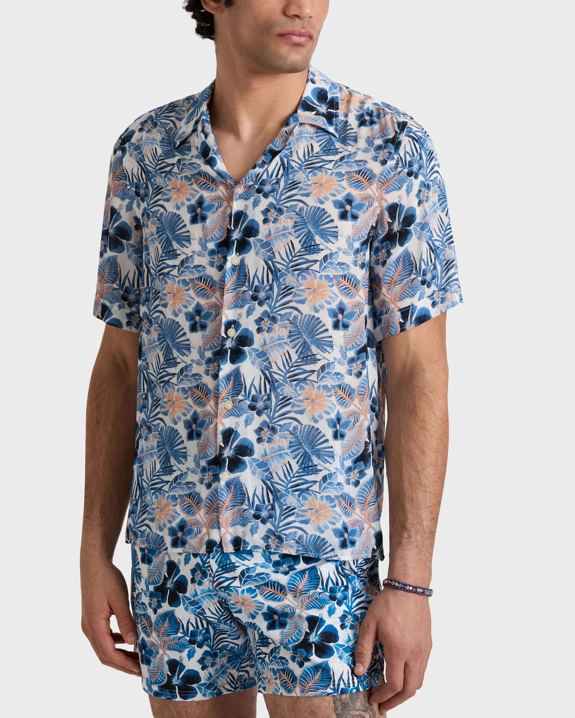 Vilebrequin Men Viscose Bowling Shirt Island Flowers - White