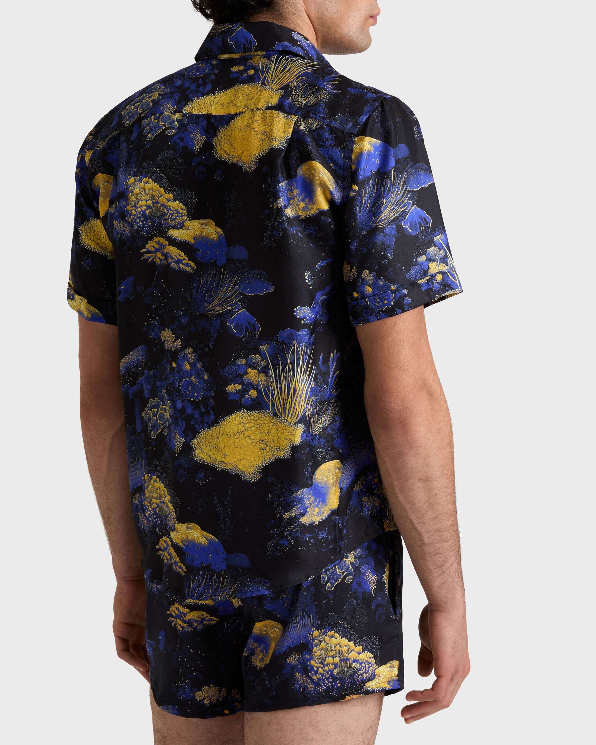 Vilebrequin Men Silk Bowling Shirt Coral Reef - Black
