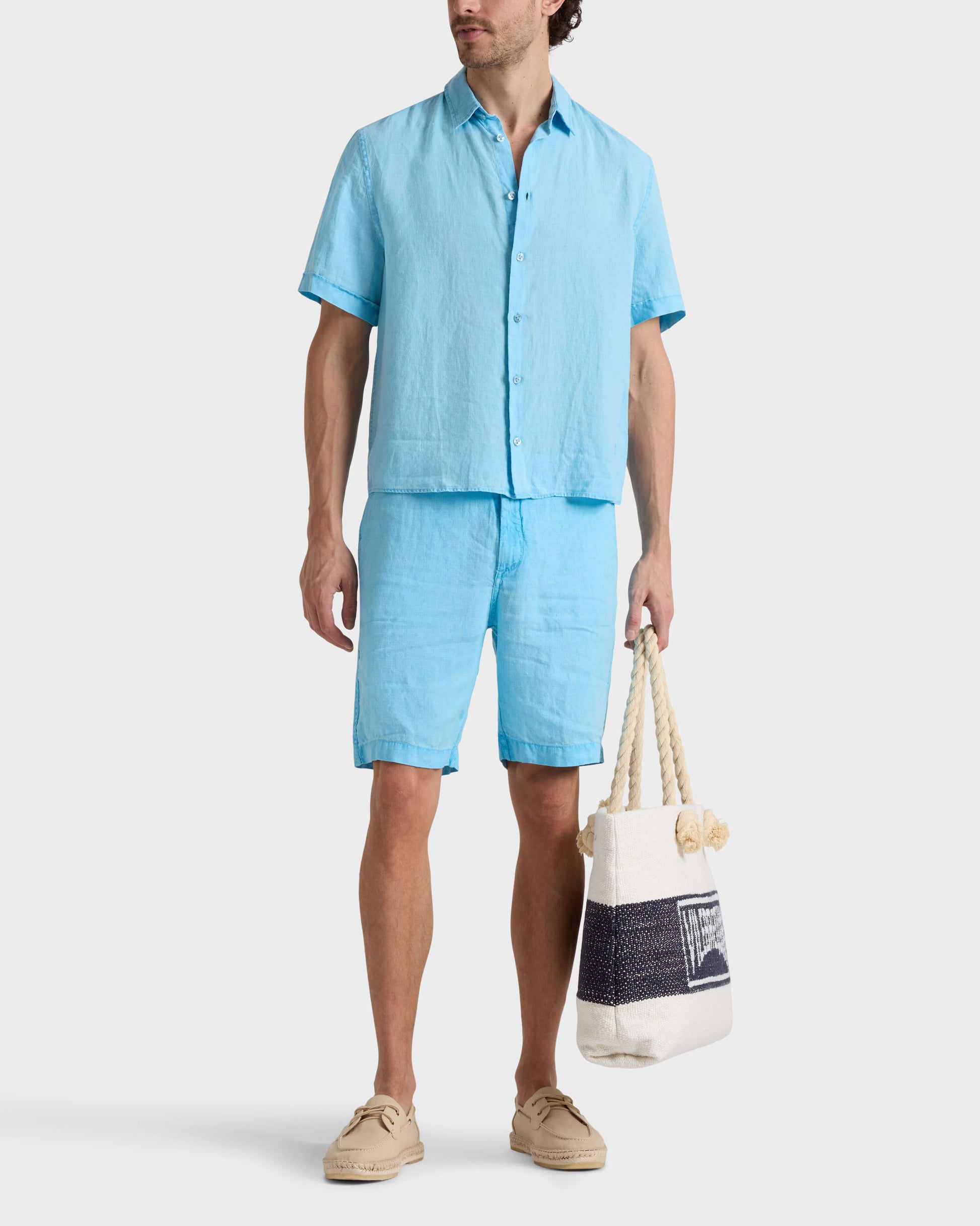 Vilebrequin Men Mineral Dye Linen Bermuda Shorts - Blue Larimar