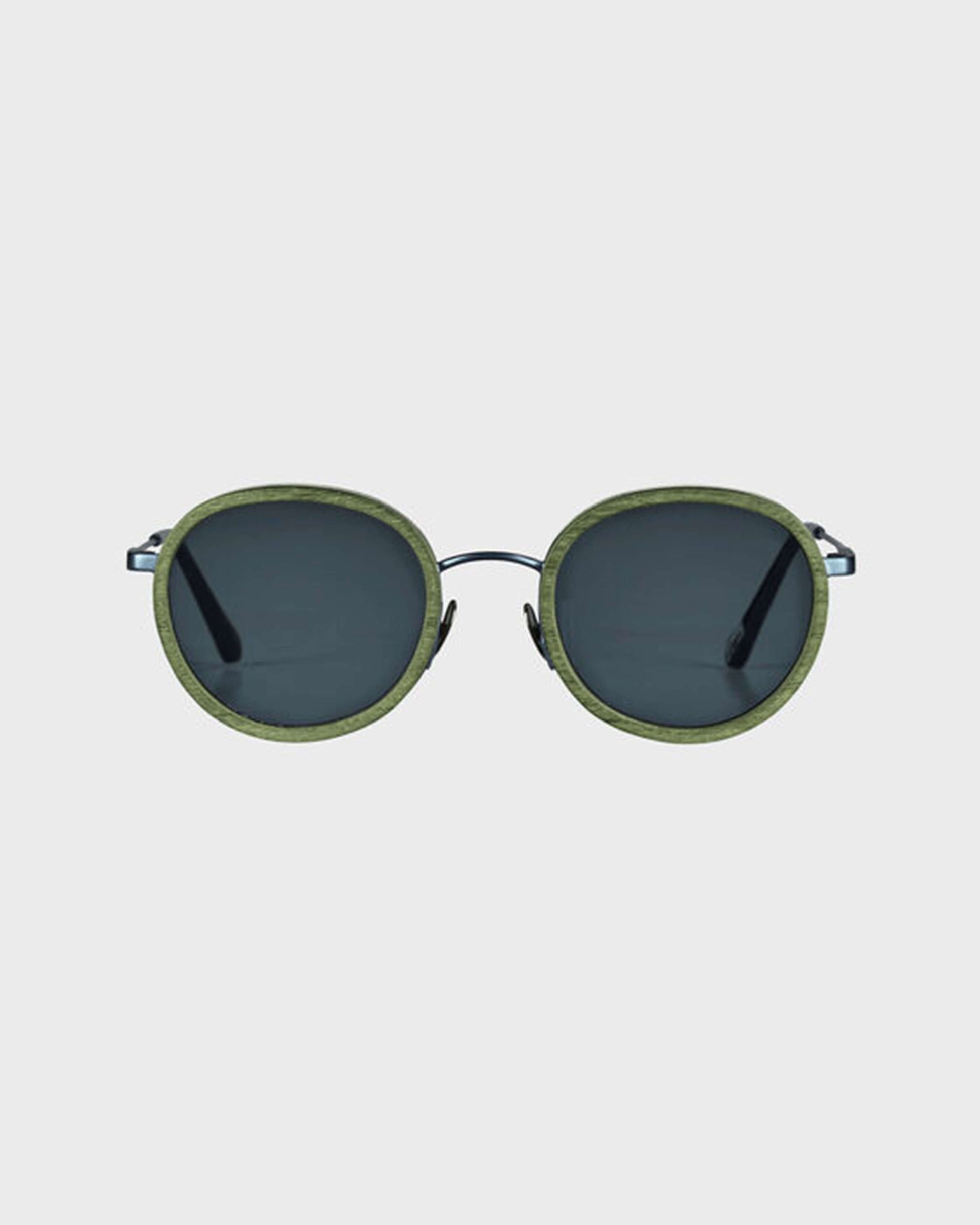 Vilebrequin Accessories White Tulipwood and Sunglasses - VBQ x Shelter