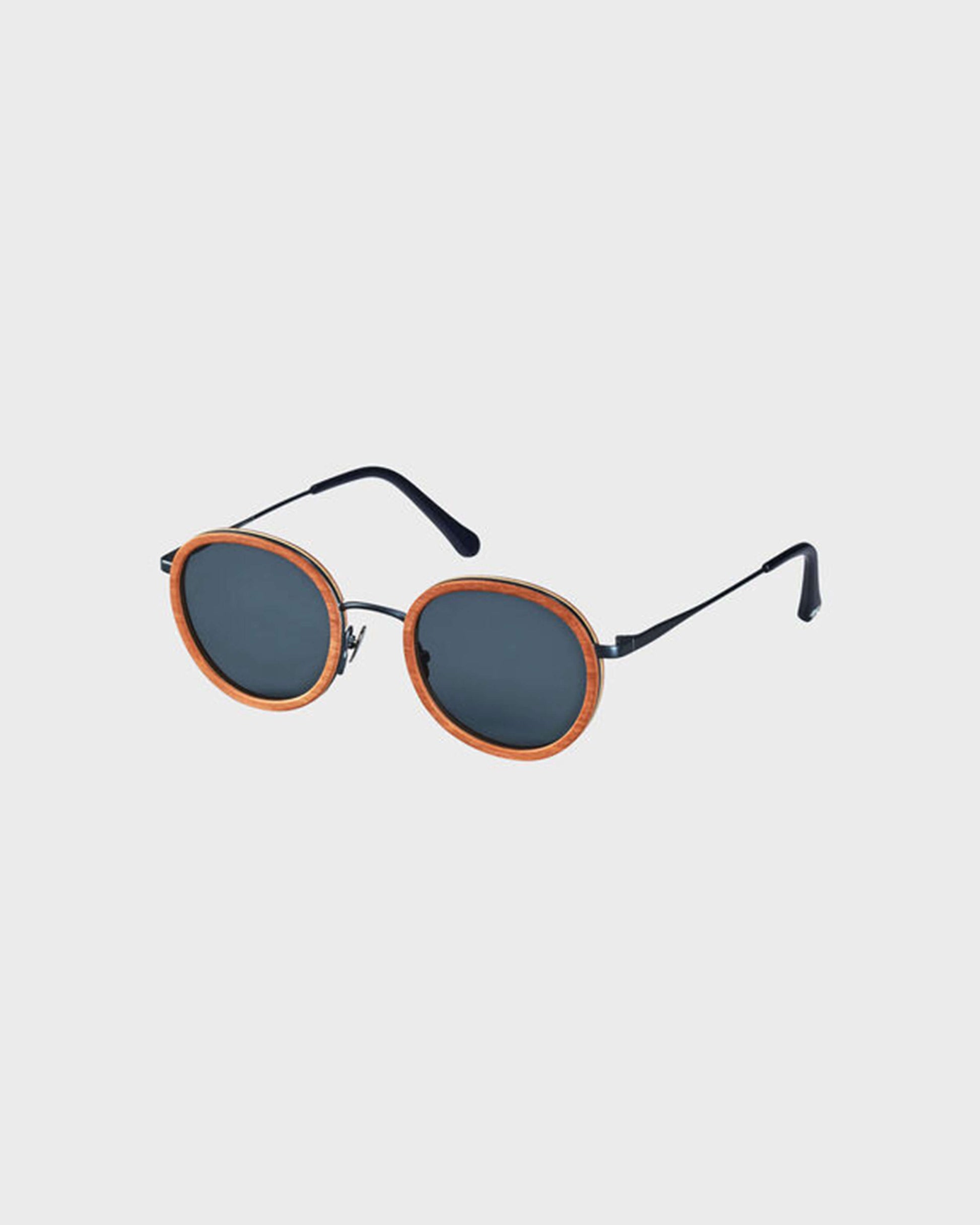 Vilebrequin Accessories White Tulipwood and Sunglasses - VBQ x Shelter